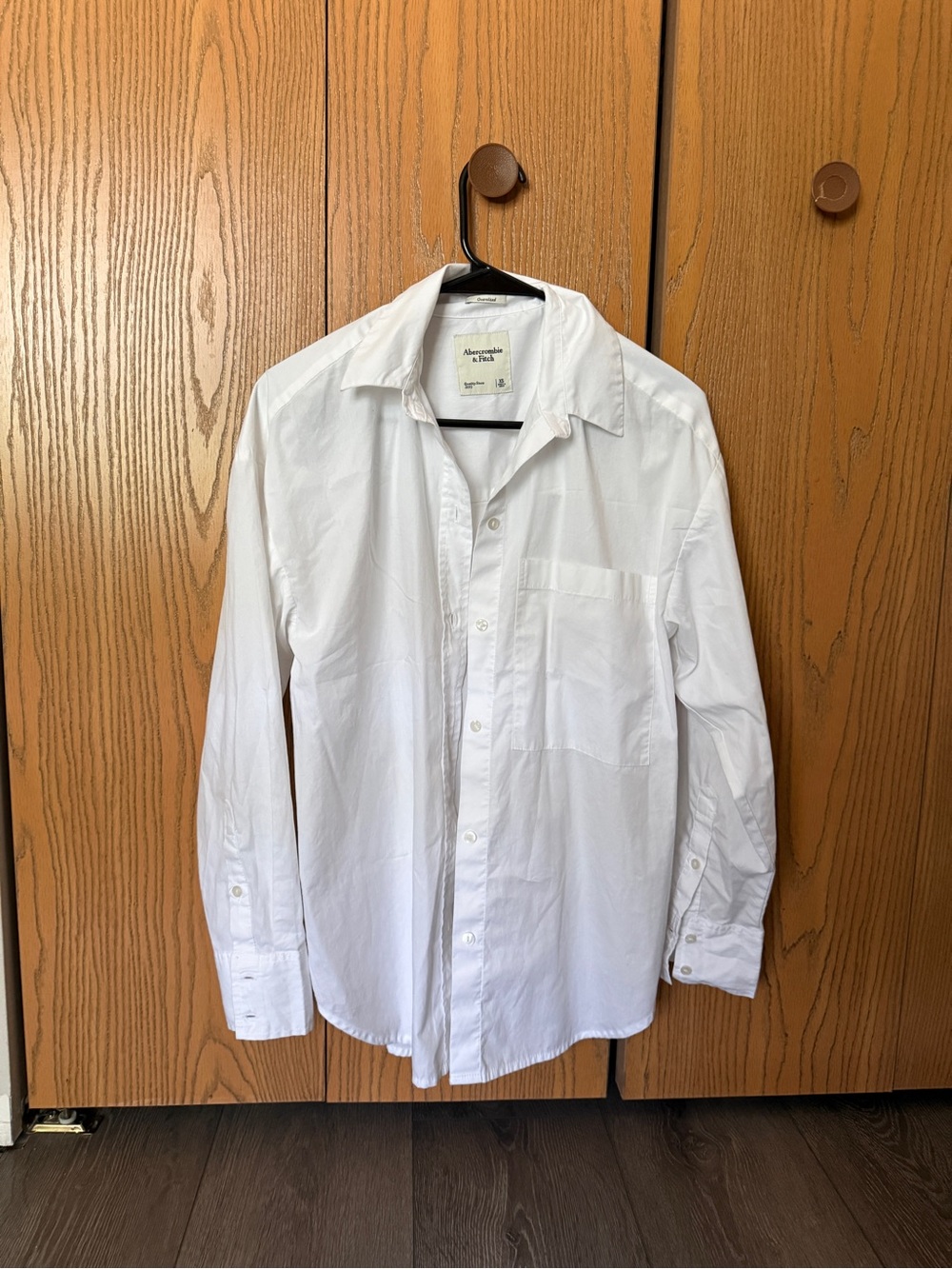 Abercrombie & Fitch White Long-Sleeve Button-Up Shirt